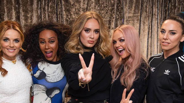 FOTO: Adele fue a recital de Spice Girls y causó locura en redes