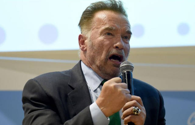 La brutal patada voladora que recibió Arnold Schwarzenegger
