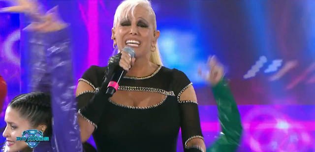 El blooper de Valeria Lynch en la apertura de ShowMatch