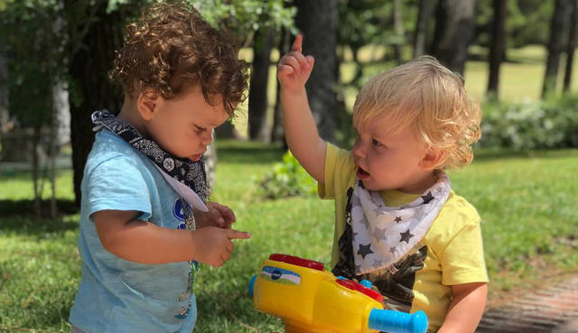 Mirko y Felipe se reconciliaron con un cariñoso abrazo