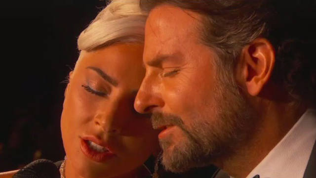 FOTO: Lady Gaga y Bradley Cooper emocionaron a todos con 