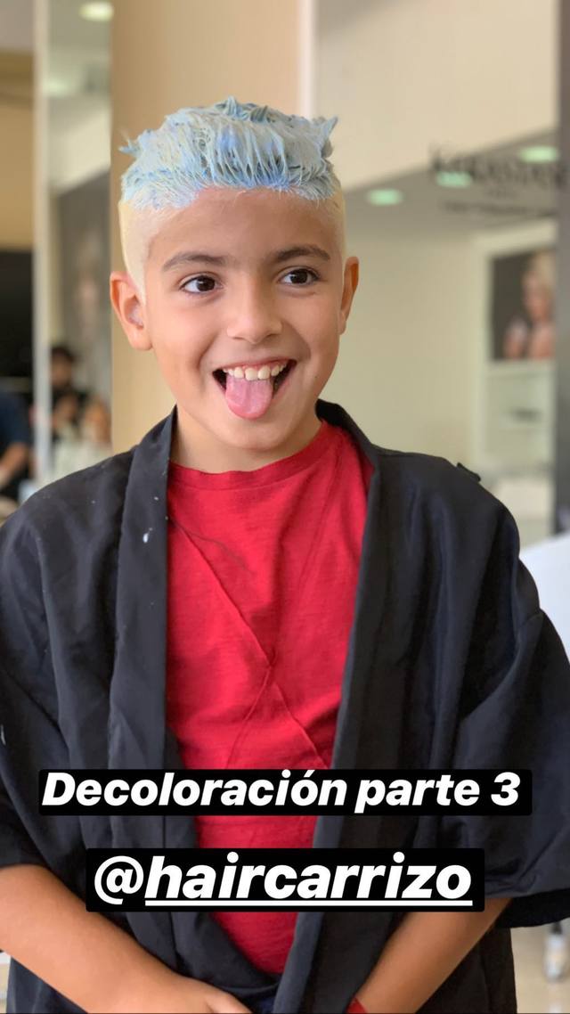 El hijo del Kun Agüero se tiñó el pelo y quedó como su papá