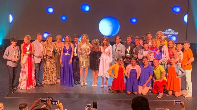 Se entregaron en el Teatro Luxor.