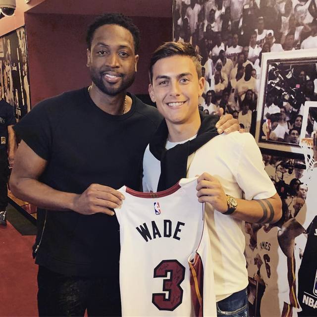 FOTO: Dybala se encontró con la estrella de la NBA Dwyane Wade