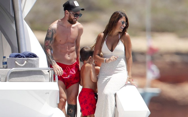 Messi y Antonela subieron la temperatura en redes