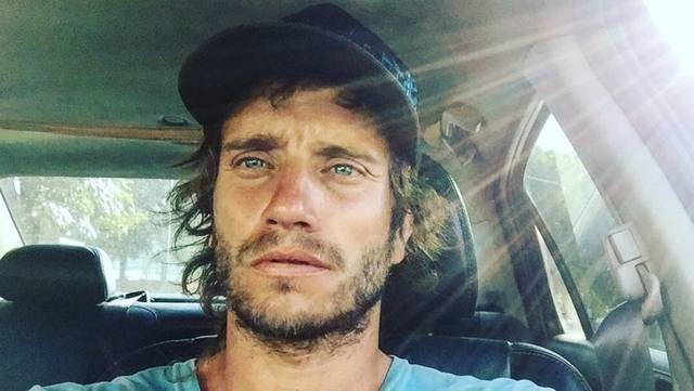 Ex actor de Rebelde Way detenido por romper barrera de peaje