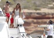 Las vacaciones top de Messi y Antonella en Ibiza