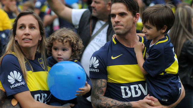 FOTO: Gago y Dulko junto a sus otros dos hijos Antonella y Mateo.