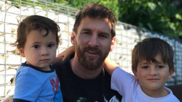 Messi y sus hijos Thiago y Mateo