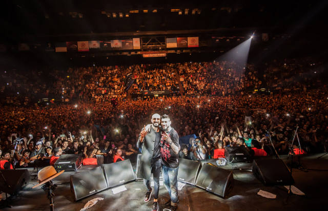 Ulises Bueno y Abel Pintos, juntos en el Luna Park.