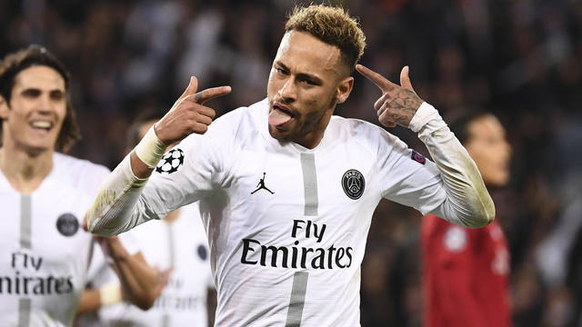 FOTO: Tres fechas para Neymar por reaccionar contra un hincha