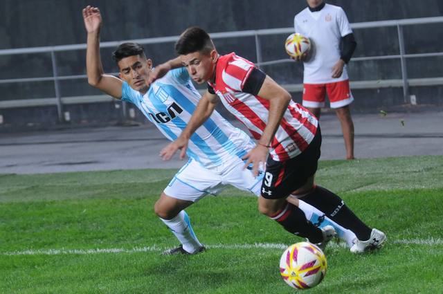 El campeón Racing igualó 1 a 1 con Estudiantes