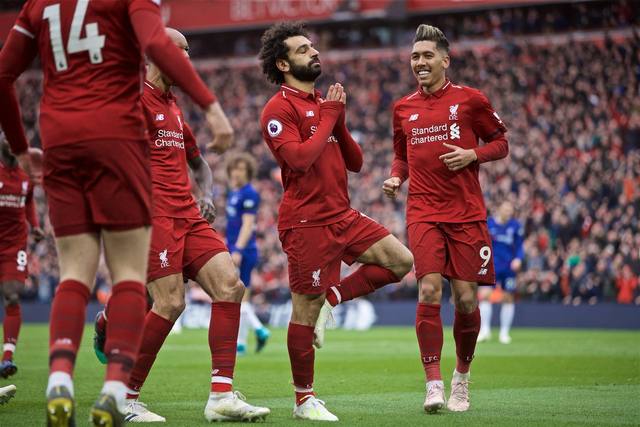 El tremendo gol de Salah para dejar al Liverpool en la punta