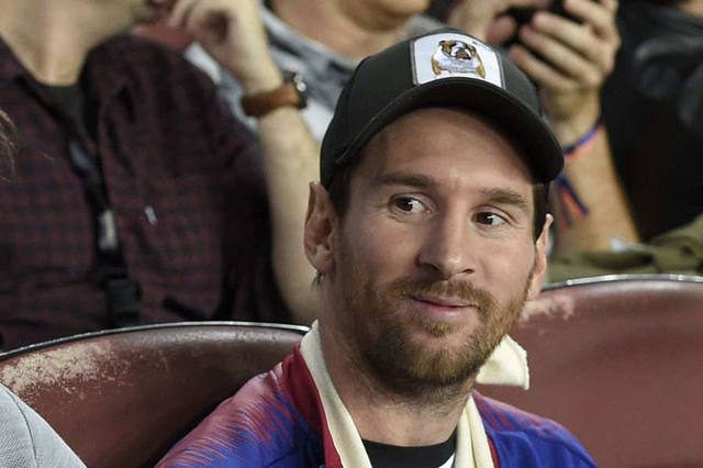 FOTO: El gesto de Messi con un pequeño fanático de Newell's