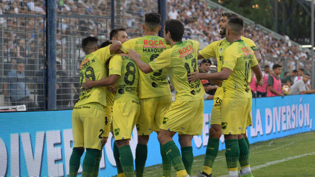 Defensa y Justicia venció a Gimnasia y quedó en la cima