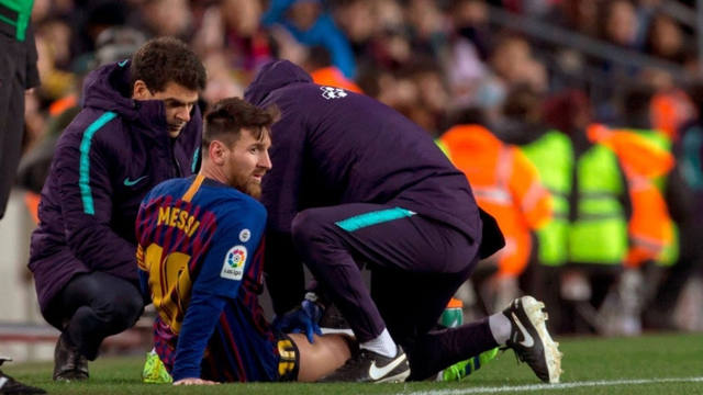 FOTO: Tras una contractura, Messi está en duda ante el Real Madrid