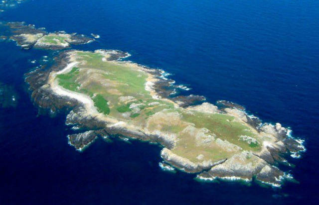 Sin rastros del avión de Emiliano Sala en la isla de Burhou