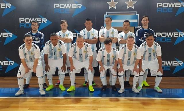 El plantel argentino, feliz de estar en la final.