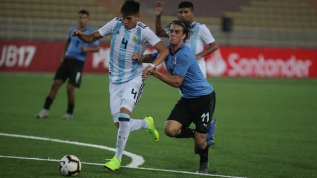 FOTO: La Sub17 cayó por goleada ante Uruguay en su debut