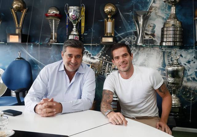 FOTO: Fernando Gago rescindió su contrato con Boca