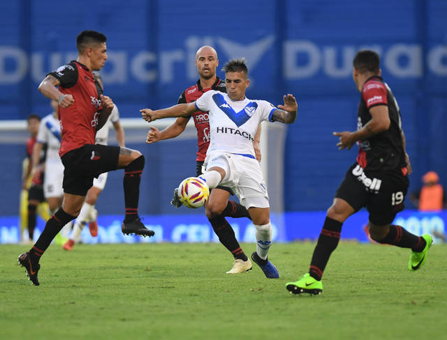 FOTO: Colón rescató un empate en su visita a un duro Vélez