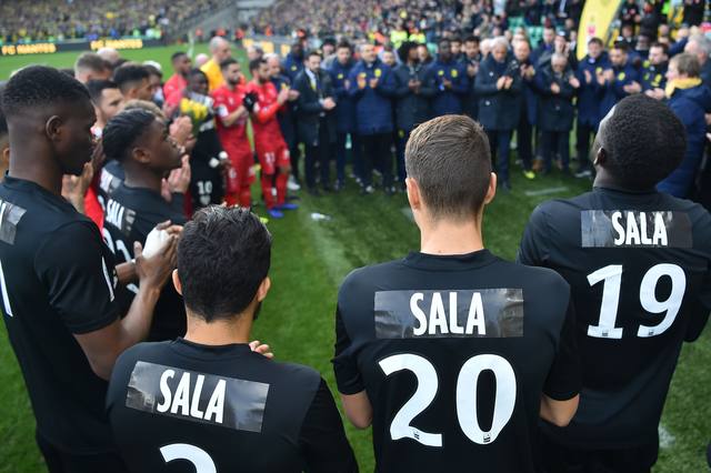 FOTO: Los jugadores del Nantes usaron el dorsal de Sala