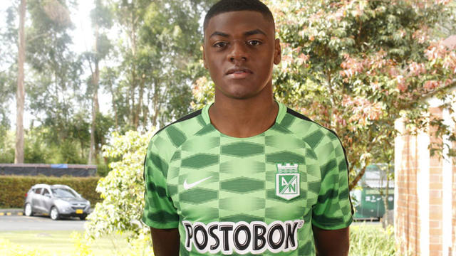 El futbolista de nombre extravagante que busca San Lorenzo