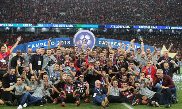 FOTO: Atlético Paranaense se coronó campeón y será rival de River