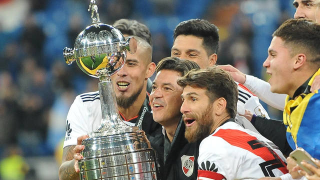 FOTO: Gallardo celebra su segunda Libertadores con River
