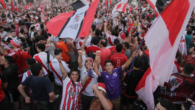 FOTO: Los fanáticos celebran la cuarta Copa Libertadores