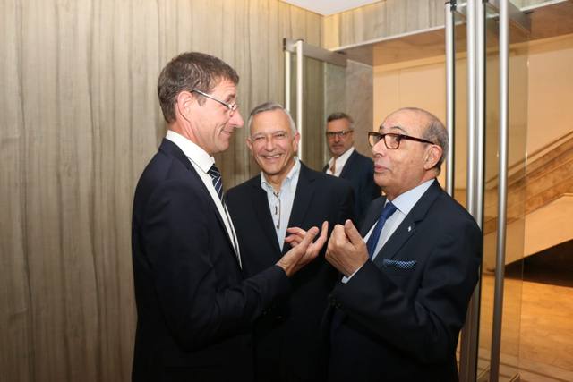 Las autoridades de Caedna 3 en el evento