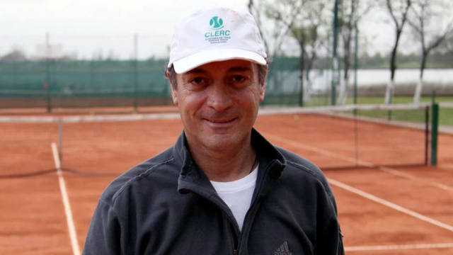 Robaron y golpearon al extenista José Luis Clerc