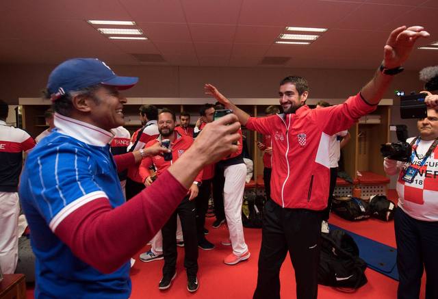 FOTO: El ejemplar gesto entre franceses y croatas en Copa Davis