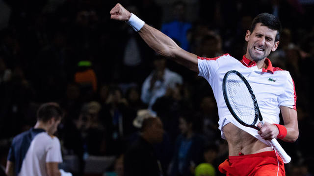 FOTO: Djokovic conquistó Shanghai y se acerca al trono mundial