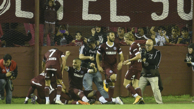 1º Gol de Lanús (Maciel)