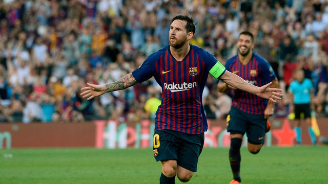 FOTO: Con Messi en llamas, Barcelona goleó al PSV en el debut