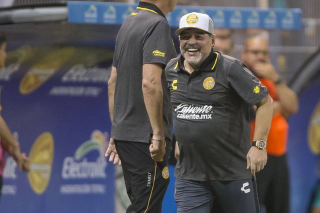 FOTO: Debut dorado para Maradona en Sinaloa: triunfo y goleada