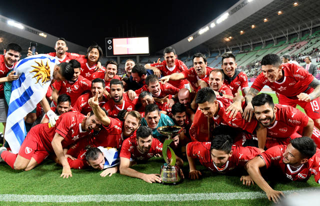 Independiente ganó la Suruga Bank y alcanzó a Boca en copas
