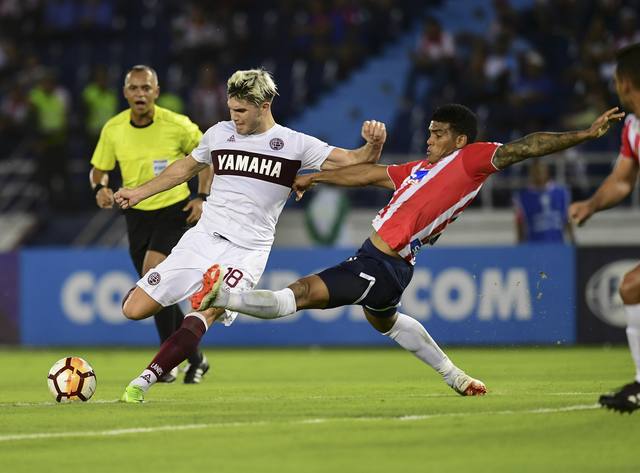 Lanús no pudo en los penales con Junior y quedó eliminado