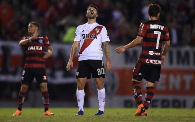 FOTO: River igualó con Flamengo y selló su liderazgo