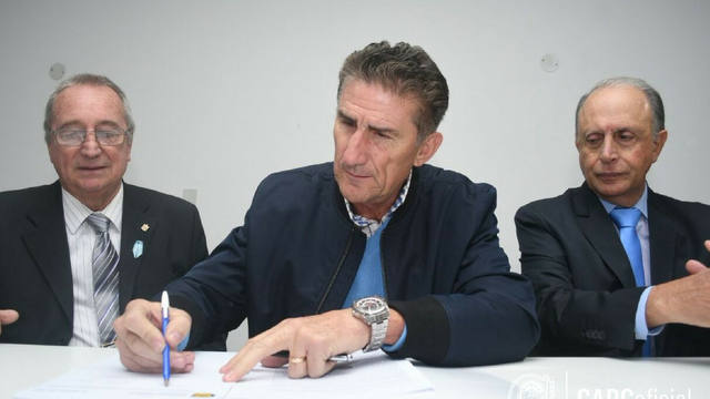 FOTO: Edgardo Bauza fue presentado como técnico de Rosario Central