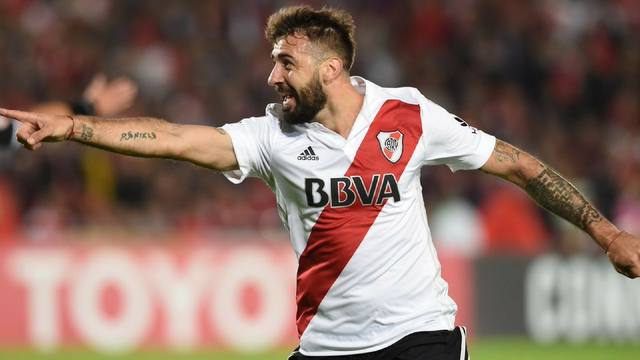 Llenate la boca de gol con el grito de Pratto en Bogotá