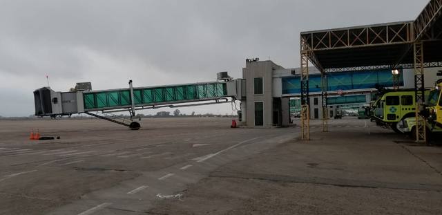 FOTO: Volvió a operar el aeropuerto de Córdoba tras la niebla