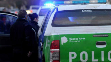 Una policía asesinó a balazos a sus hijos y se quitó la vida