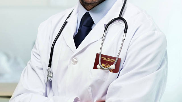 Obligan a prepaga proveer audífonos a una niña cordobesa