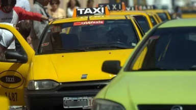 AUDIO: Taxistas y remises piden un aumento de tarifa en Córdoba
