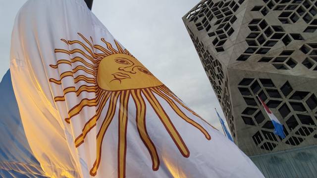 Córdoba celebró el 25 de Mayo con un desfile cívico-militar