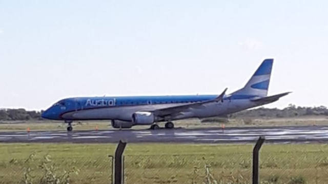 FOTO: Susto por el despiste de un avión de Austral en Resistencia