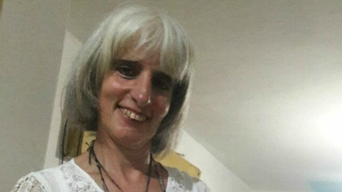 Sin bomberos, continúa la búsqueda de la mujer de La Carlota