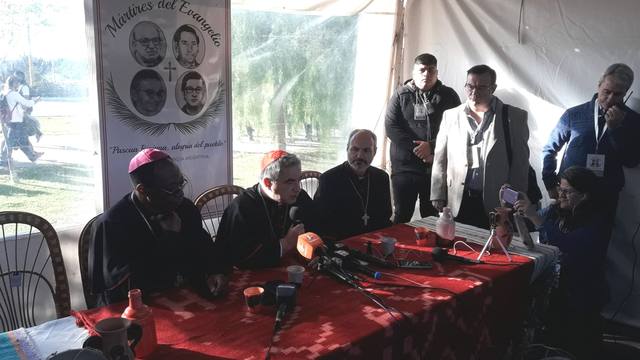 FOTO: El obispo Angelelli y tres mártires riojanos ya son beatos